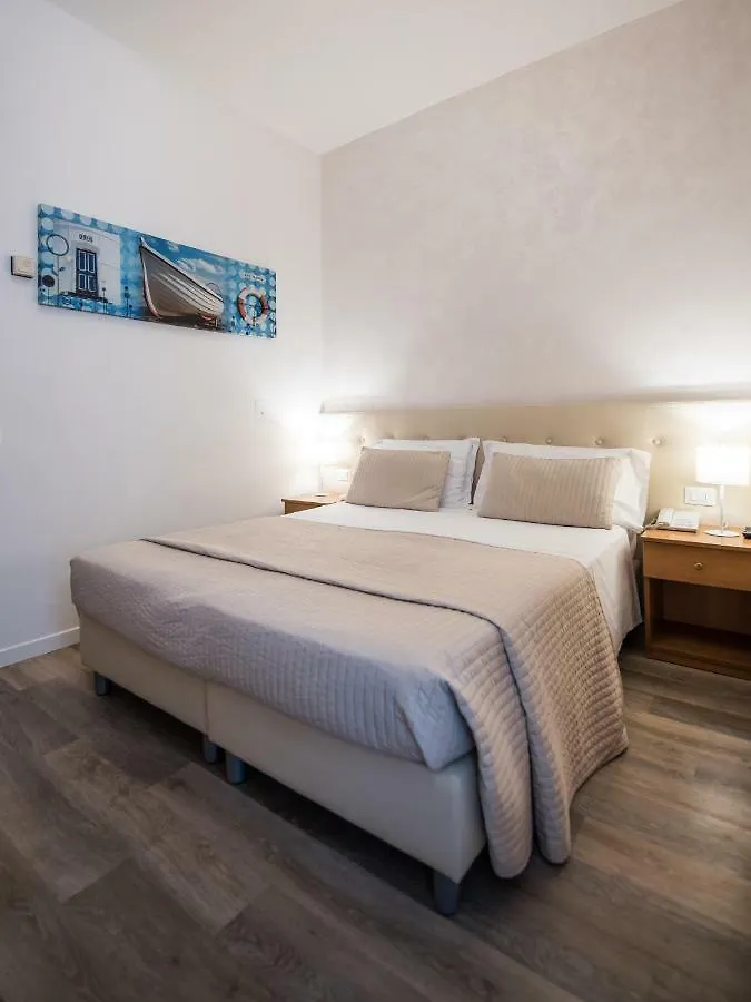 Hotel Touring Lido di Jesolo 3*,